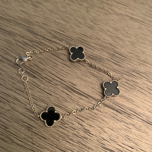 Clover bracelet - Picture 1 of 3